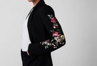 Cozy Combinations Ideas With Floral Blazers You Must Try22