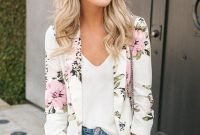 Cozy Combinations Ideas With Floral Blazers You Must Try32