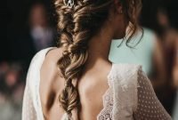 Elegant Wedding Hairstyle Ideas For Brides To Try05