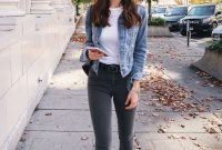 Flawless Outfit Ideas How To Wear Denim Jacket18