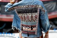 Flawless Outfit Ideas How To Wear Denim Jacket37