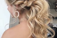 Gorgeous Prom Hairstyles Ideas For Women You Must Try21