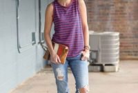Hottest Women Summer Outfits Ideas With Ripped Jeans To Try07