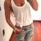 Hottest Women Summer Outfits Ideas With Ripped Jeans To Try09