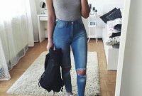 Hottest Women Summer Outfits Ideas With Ripped Jeans To Try19
