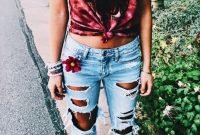 Hottest Women Summer Outfits Ideas With Ripped Jeans To Try22