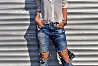 Hottest Women Summer Outfits Ideas With Ripped Jeans To Try33