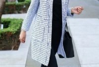 Impressive Spring And Summer Work Outfits Ideas For Women15