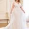 Impressive Wedding Dresses Ideas That Are Perfect For Curvy Brides07