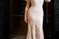 Impressive Wedding Dresses Ideas That Are Perfect For Curvy Brides14