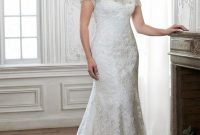 Impressive Wedding Dresses Ideas That Are Perfect For Curvy Brides19