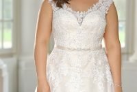 Impressive Wedding Dresses Ideas That Are Perfect For Curvy Brides28