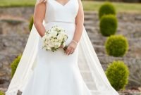 Impressive Wedding Dresses Ideas That Are Perfect For Curvy Brides29