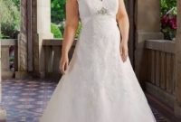 Impressive Wedding Dresses Ideas That Are Perfect For Curvy Brides30