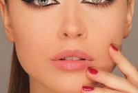 Latest Prom Makeup Ideas Looks Fantastic For Women03