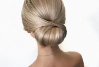 Unique Bun Hairstyles Ideas That Youll Love15