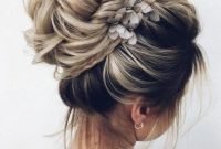 Unique Bun Hairstyles Ideas That Youll Love18